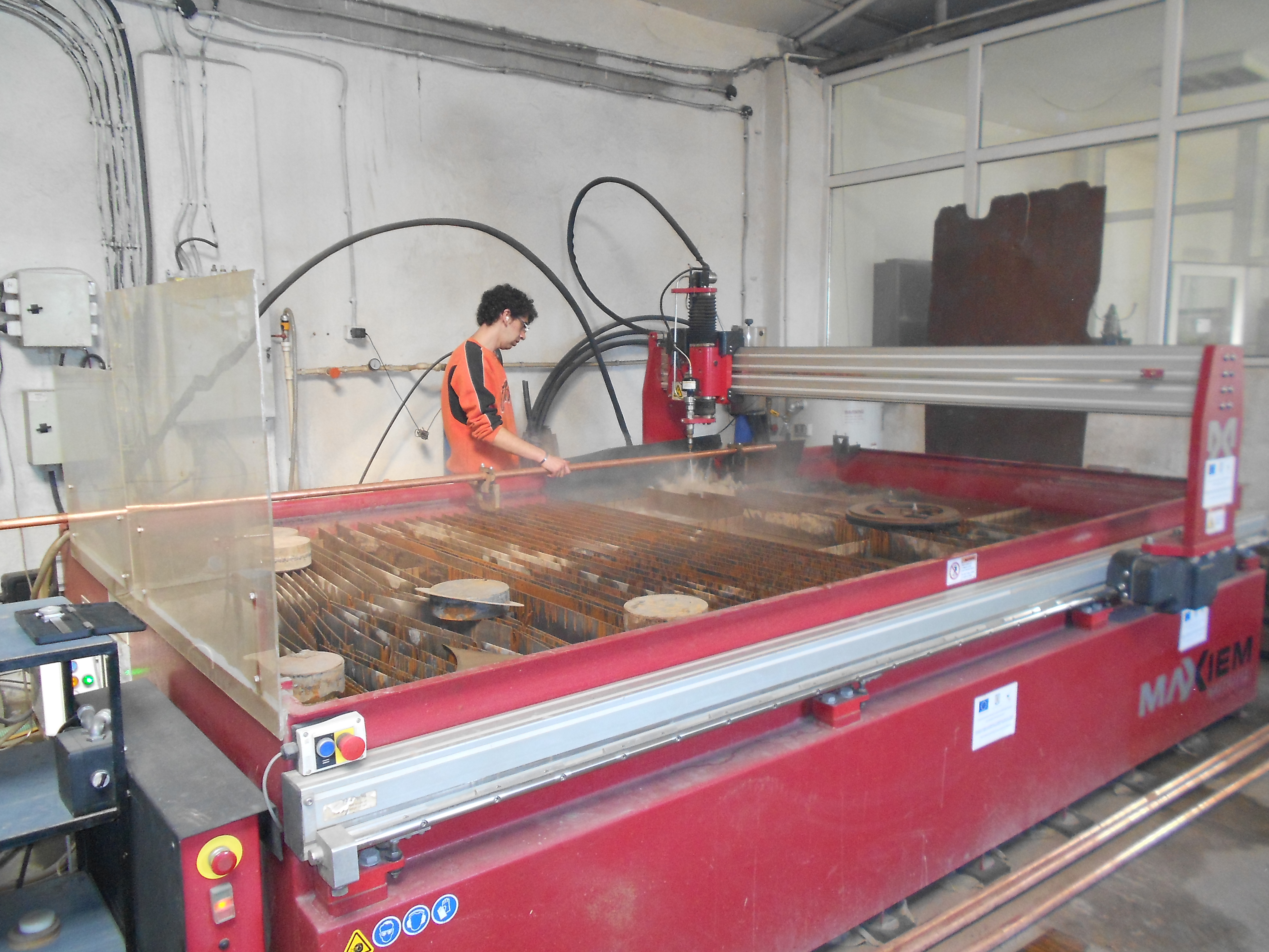 Omax-Maxiem – CNC Waterjet